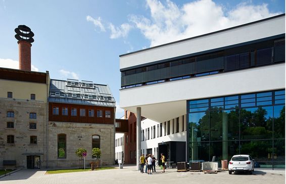 medatixx unterstützt Informatiker der HS Coburg. medatixx unterstützt Informatiker der HS Coburg.